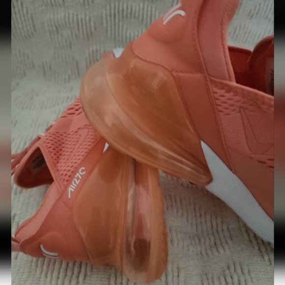 Nike Air Max 270 Peach  Crimson Bliss - Picture 6 of 8